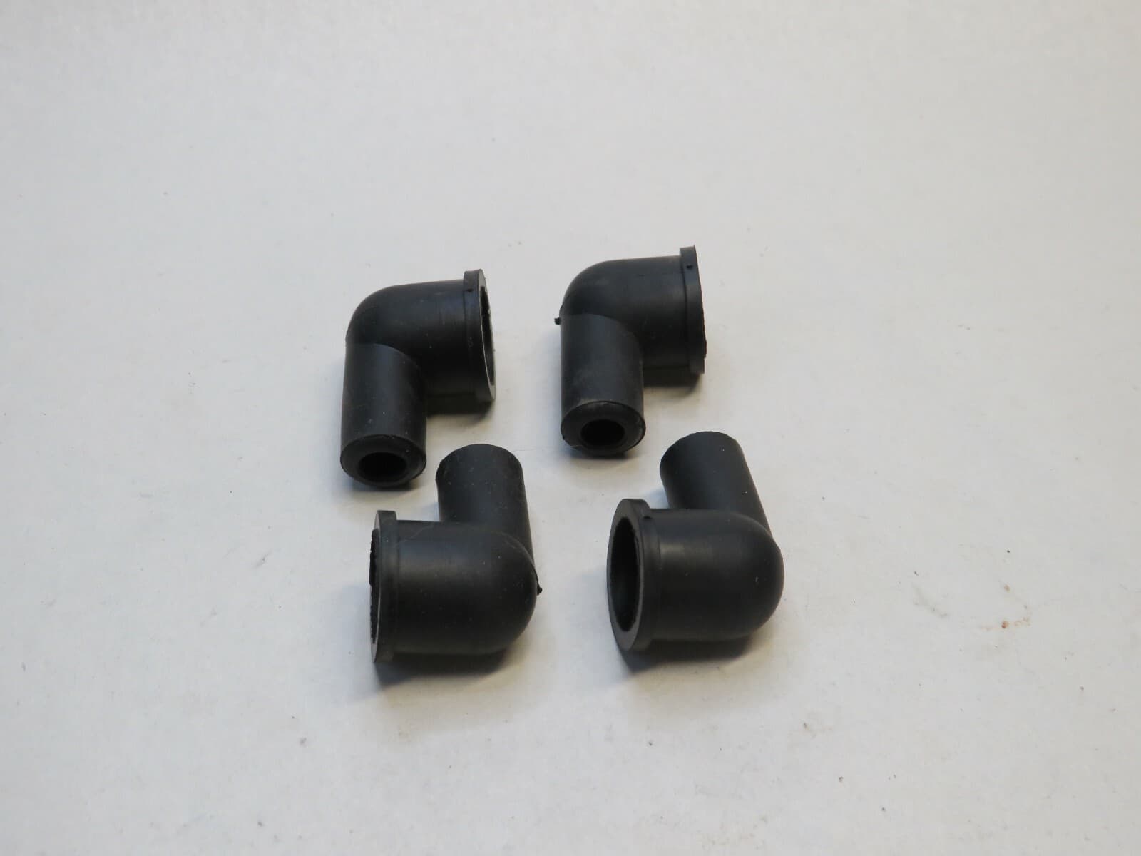 Gas Engine, Tractor, Trucks, Cars, Auto Spark Plug Boot CT512A 2