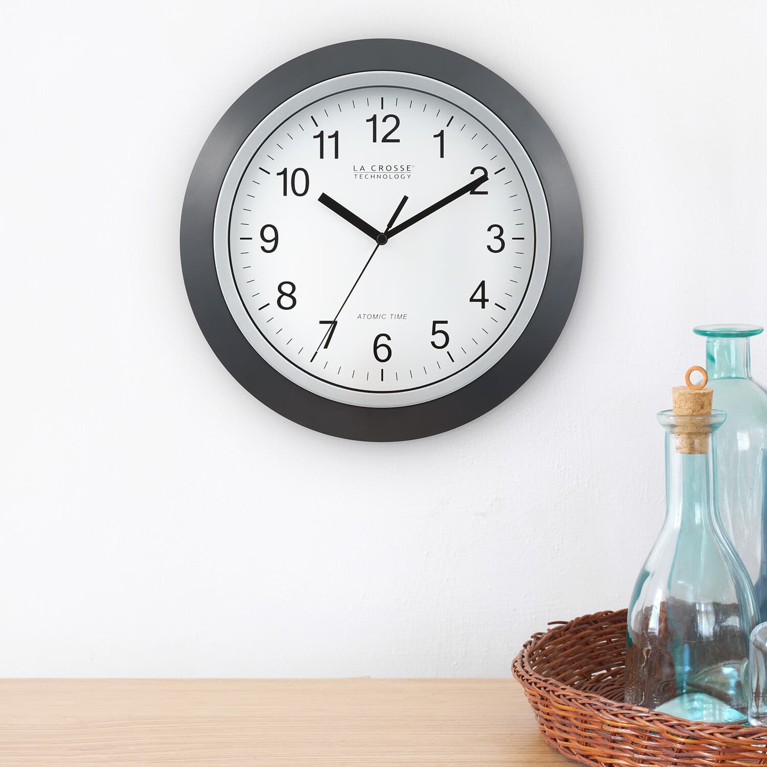 WT-3129B La Crosse Technology 12" Atomic Analog Wall Clock - Black Open Box 5