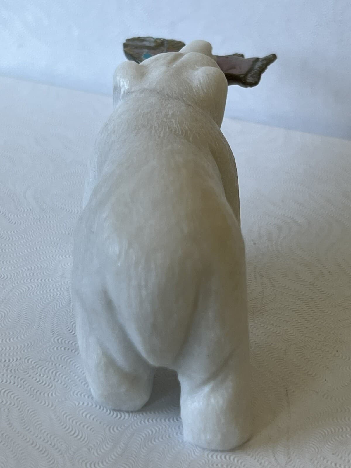 Zuni White bear fetish​ Fish Gift by master carver HERBERT HIM, Sr. 8995 4