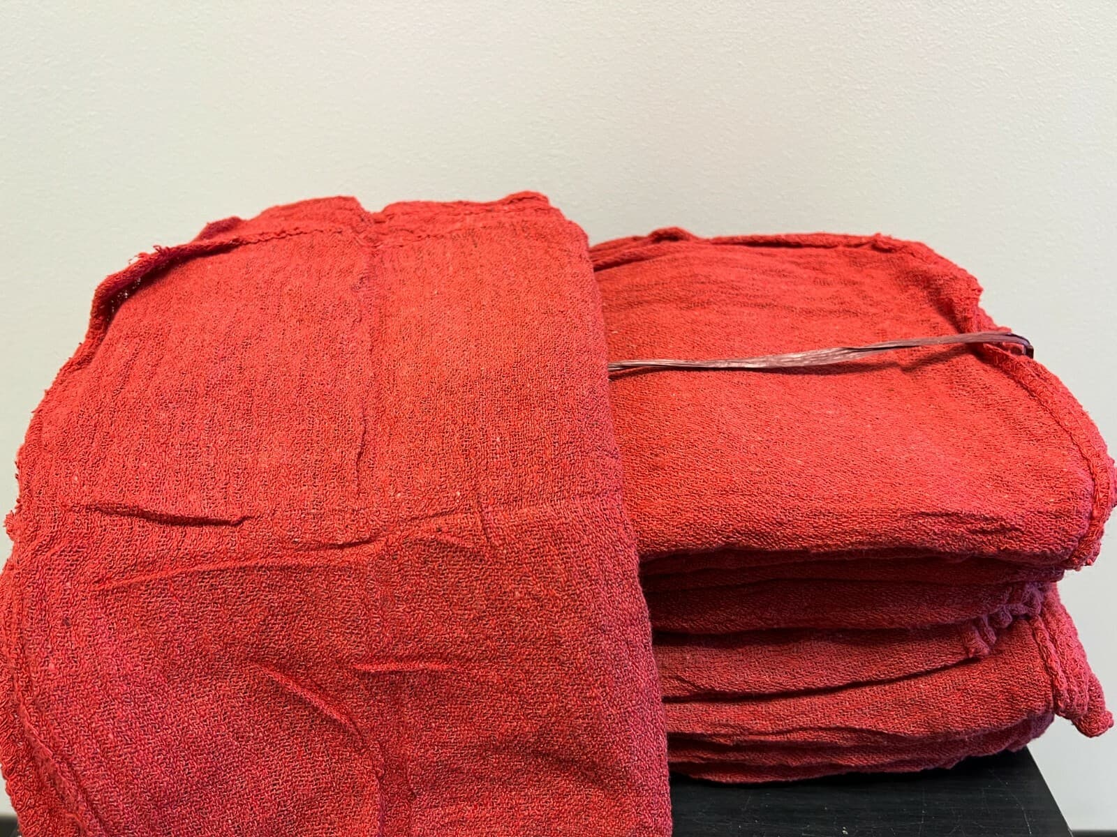 2500 PIECES NEW RED INDUSTRIAL SHOP RAGS CLEANING TOWELS