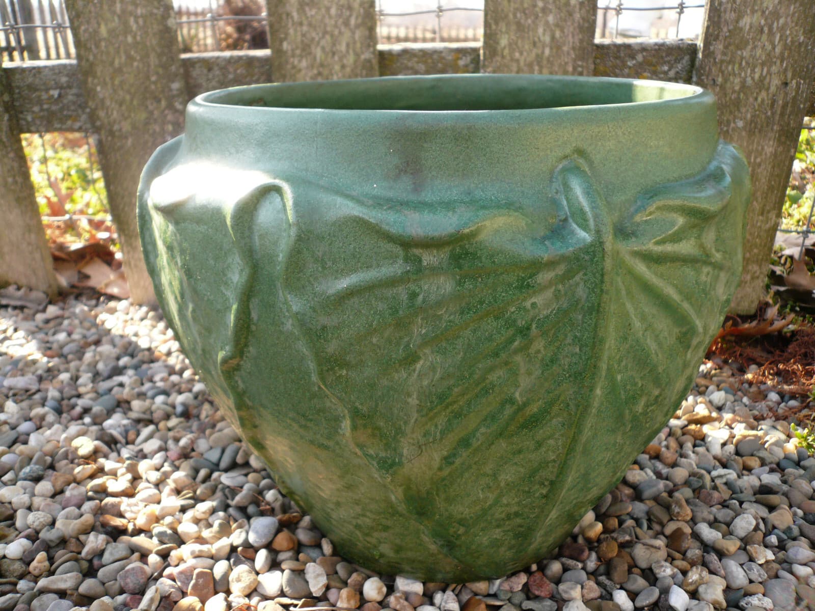 WELLER POTTERY ARTS & CRAFTS MATTE GREEN EXQUISITE LEAF LARGE JARDINIERE 5