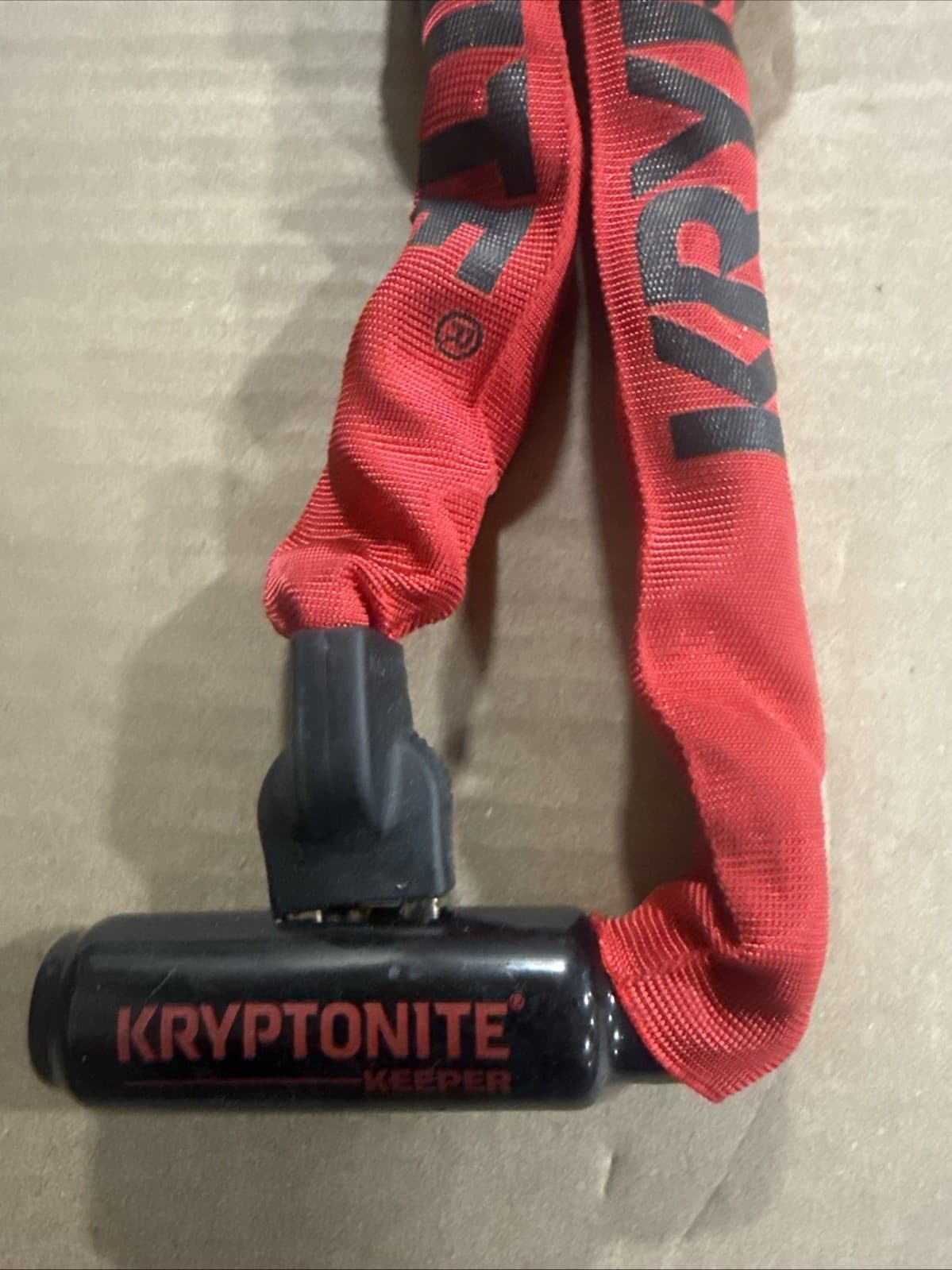 Kryptonite Keeper 785 Integrated Steel Chain Lock Keyed 7mm x 85cm Red 3