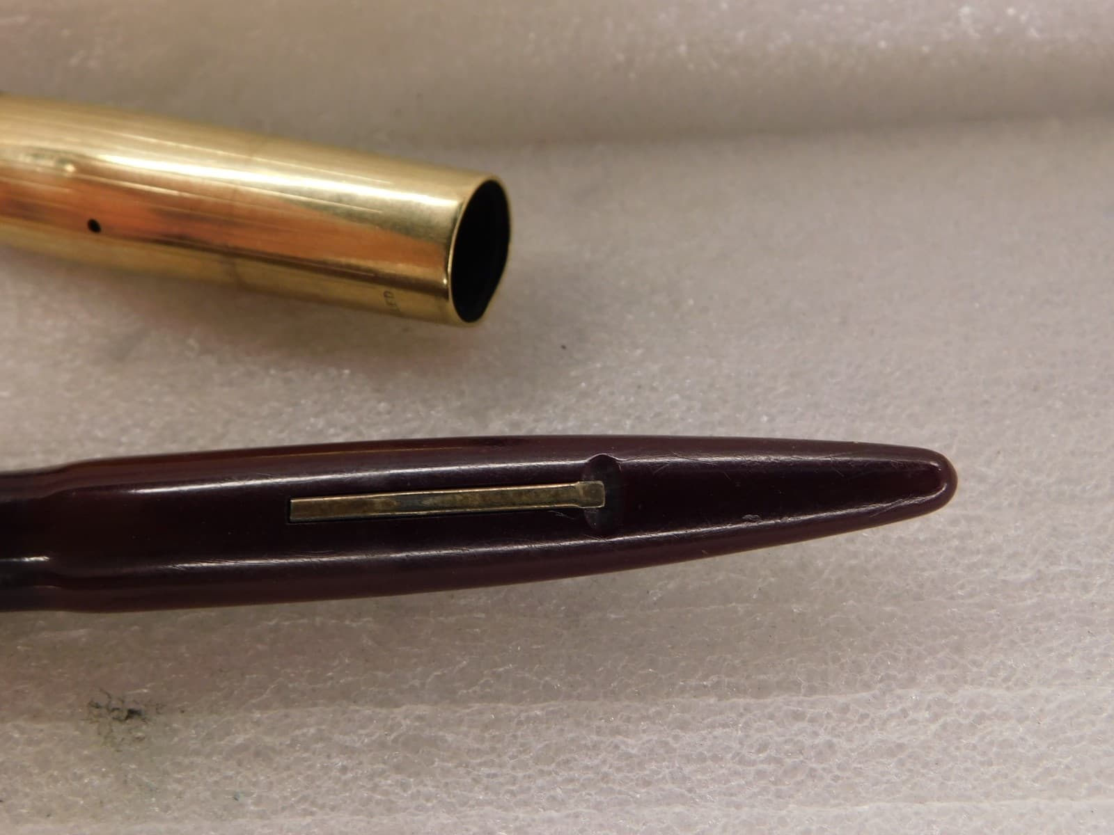Vintage 1/10 14K Gold Filled Cap Eversharp "Skyline" Fountain Pen Burgundy Base 2