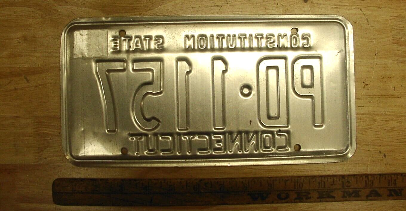 Vntg Expired Conn. License Plate,Tag,PD-1157,Blue On White,Sept 1982 Sticker,EXC 3