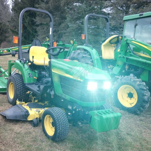 2 LED light bulbs For Mahindra C27, C35, E350, 3325, 3525, & more; 005557947R1 6