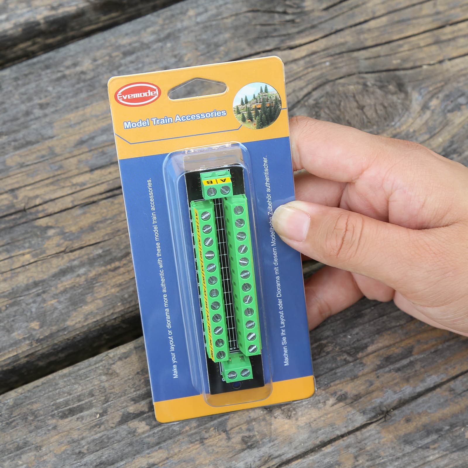 1X Power Distributor 10A 2 Inputs 2*12 Outputs Distribution Module for DC AC 6