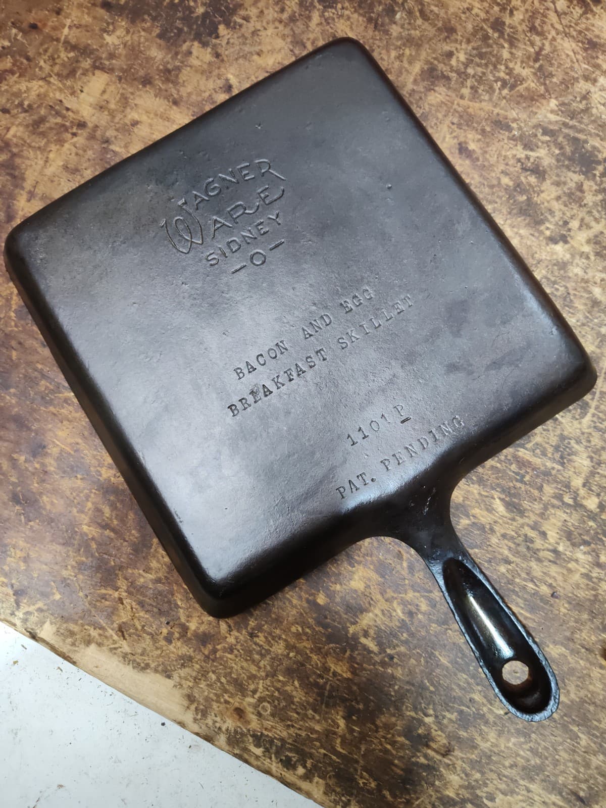 "Fully Restored" Wagner Cast Iron Breakfast Skillet Pan Early Logo Flat 2