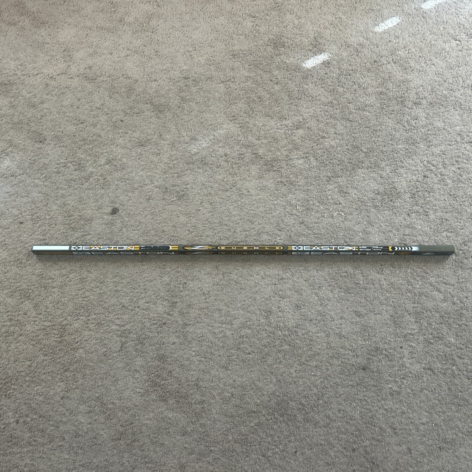 RARE GREEN EASTON Z-BUBBLE HOCKEY STICK SHAFT 85 FLEX 44"  WITH 3 1/2” WOOD PLUG 4