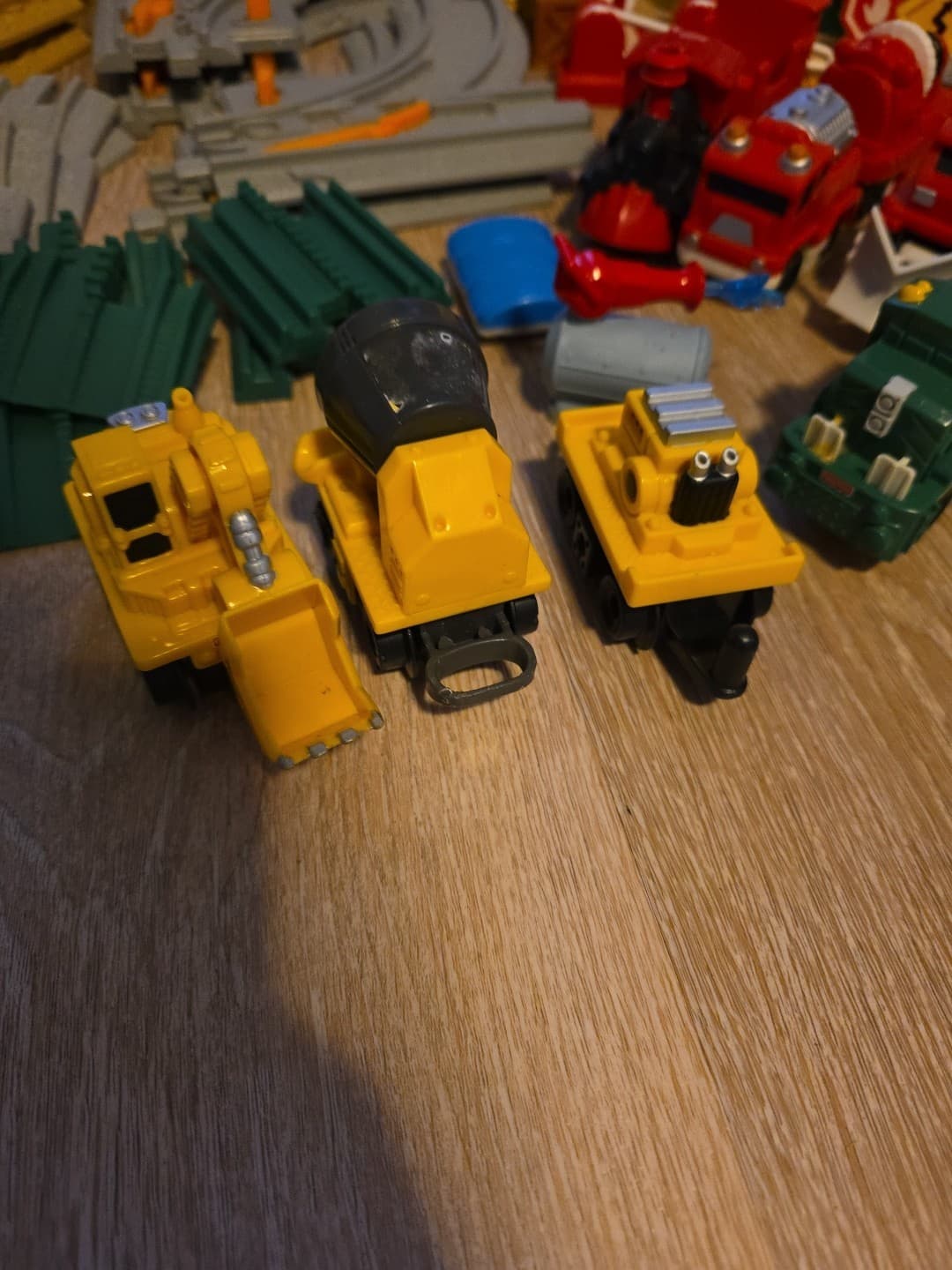 HUGE 150+ Fisher Price Geotrax Train Set- Trains, Controllers, Tracks, Buildings 2