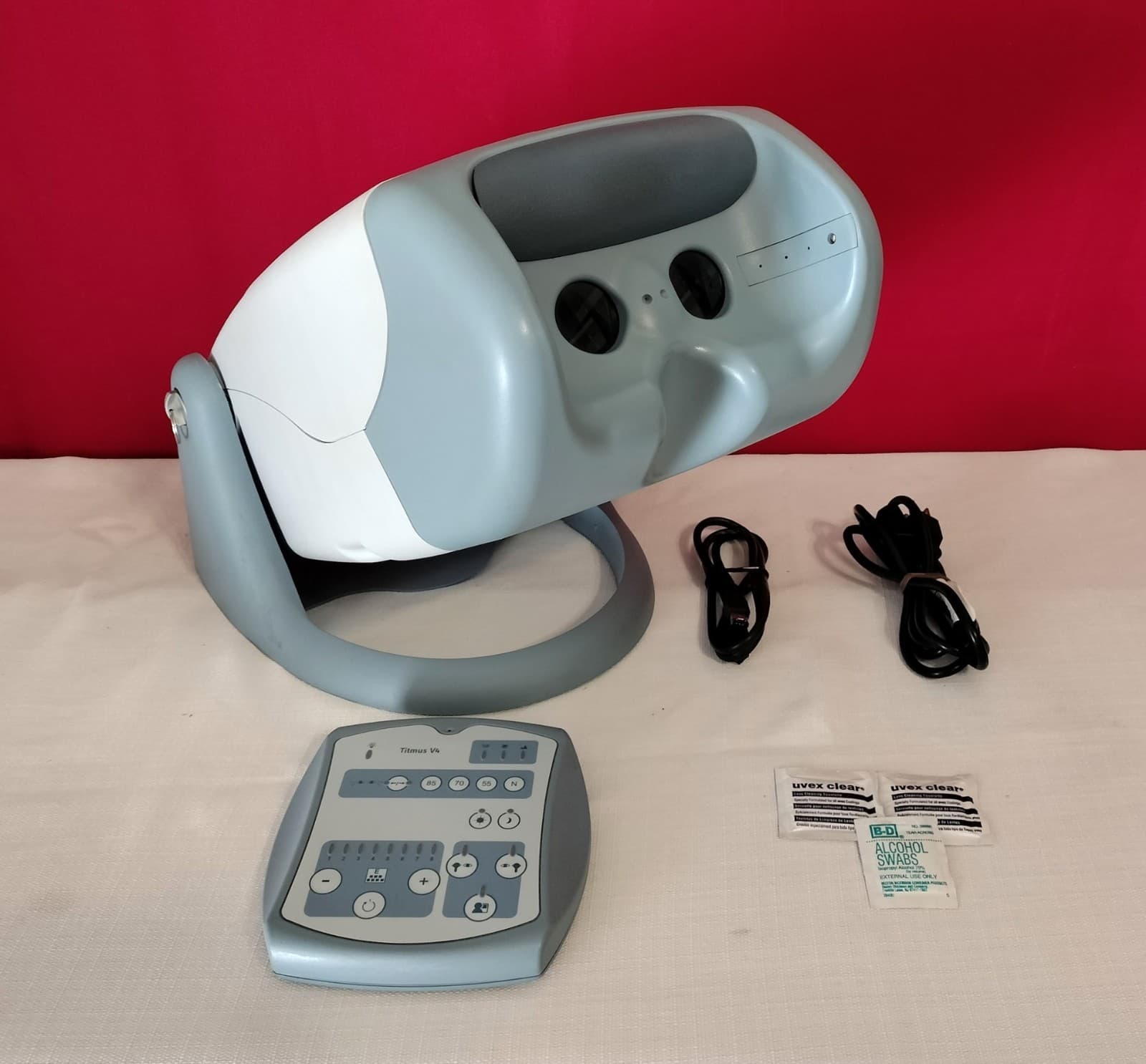 HONEYWELL TITMUS V4 VISION SCREENER WITH REMOTE CONTROL