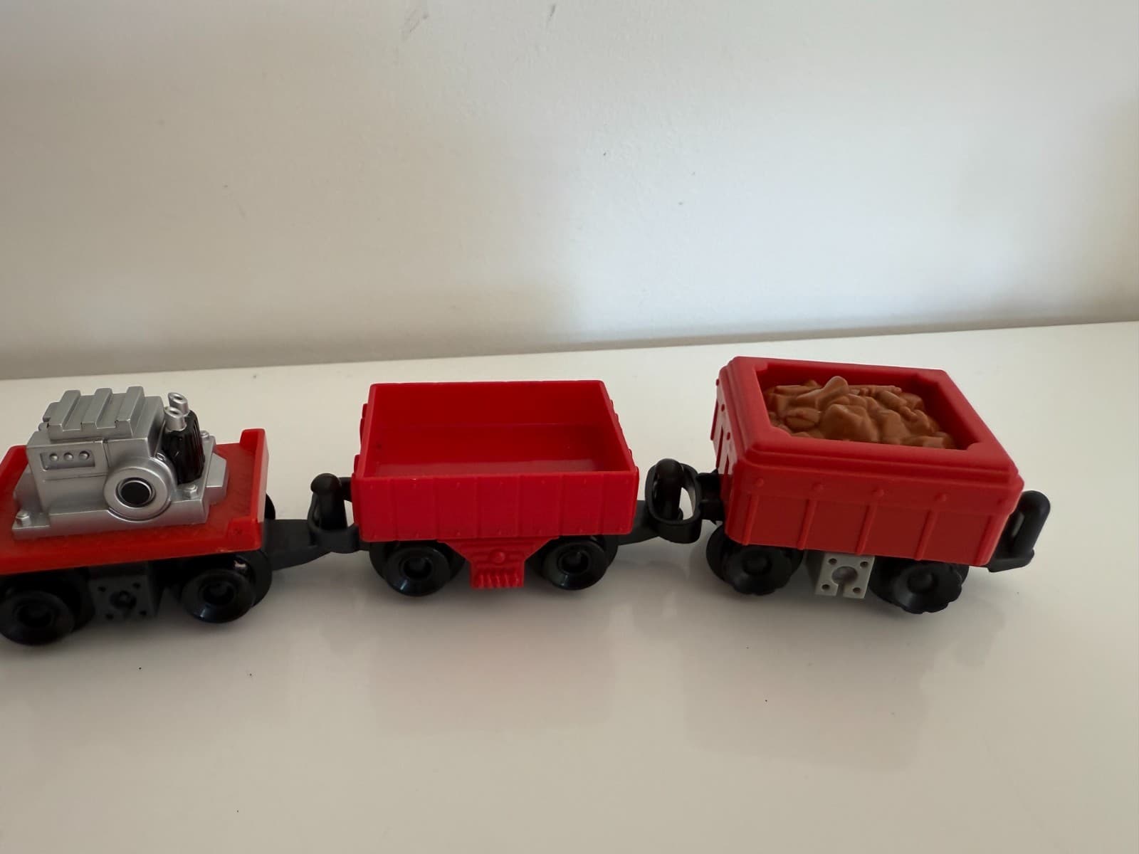 Fisher Price GeoTrax ~ Goggles & Bunsen! Smartest Team Engine cars & figure 4