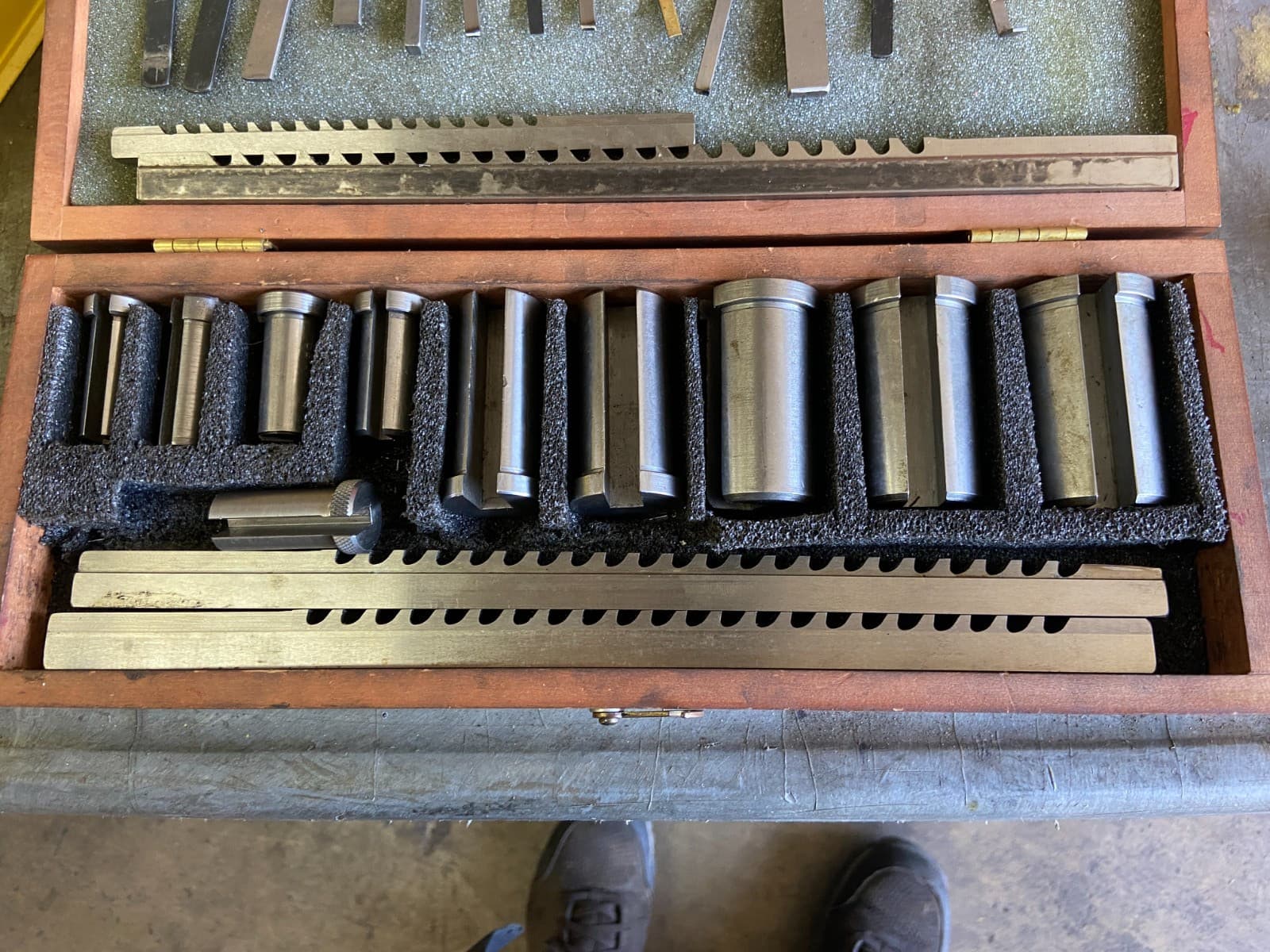 DUMONT MINUTEMAN NO 10 BROACH SET 4