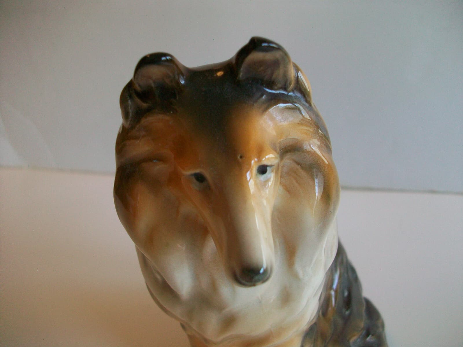5" tall sitting collie dog figure 4