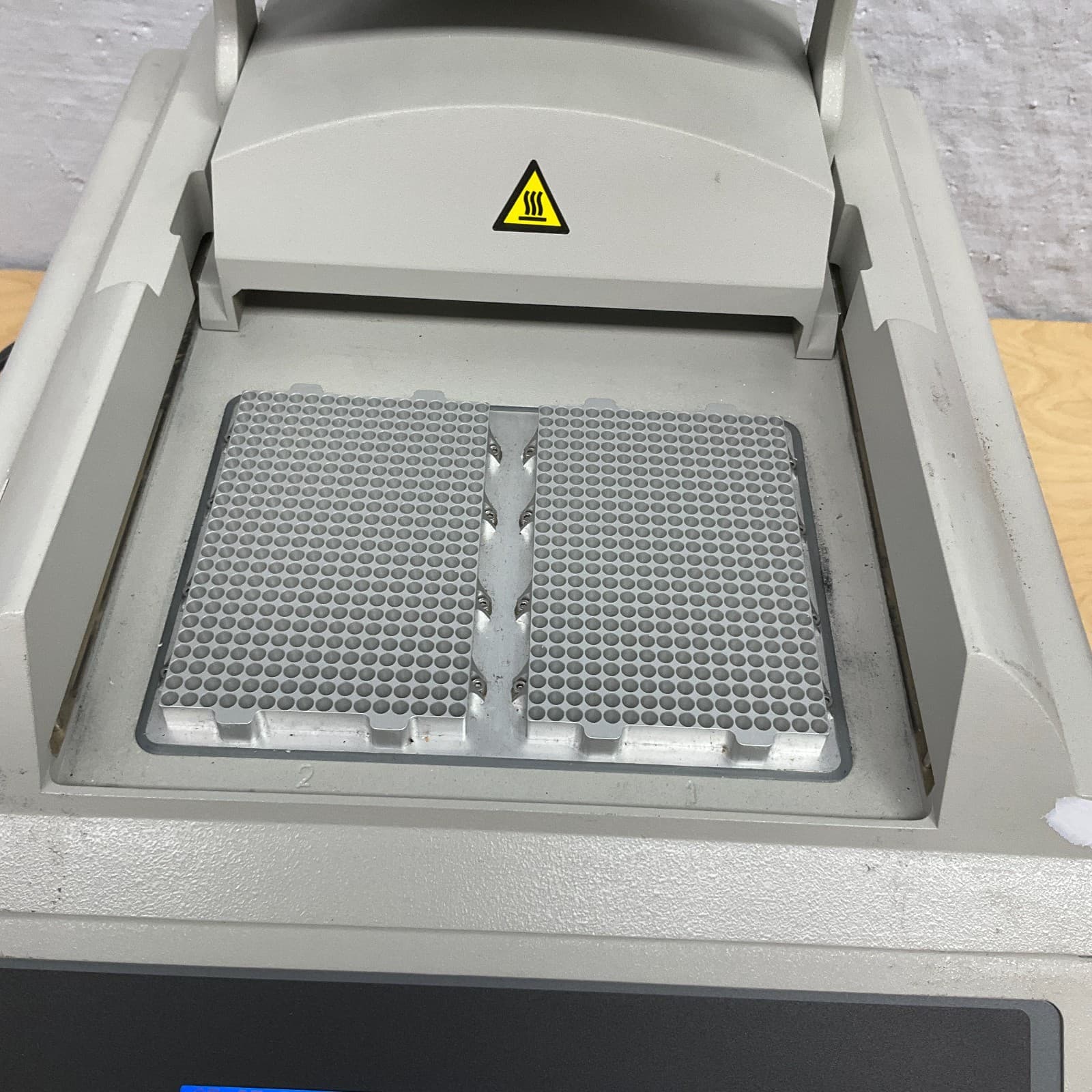 Applied Biosystems ABI GeneAmp PCR System 9700 384-Well Thermal Cycler 3