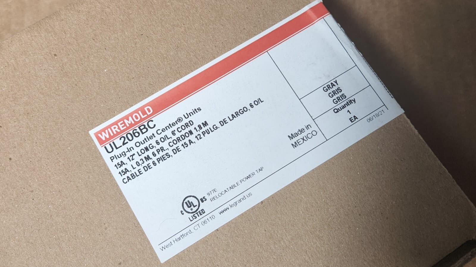 QTY x4 / NEW Legrand Wiremold UL206BC Plug-In (6) Outlet 120V 15A , 6' Cord 5