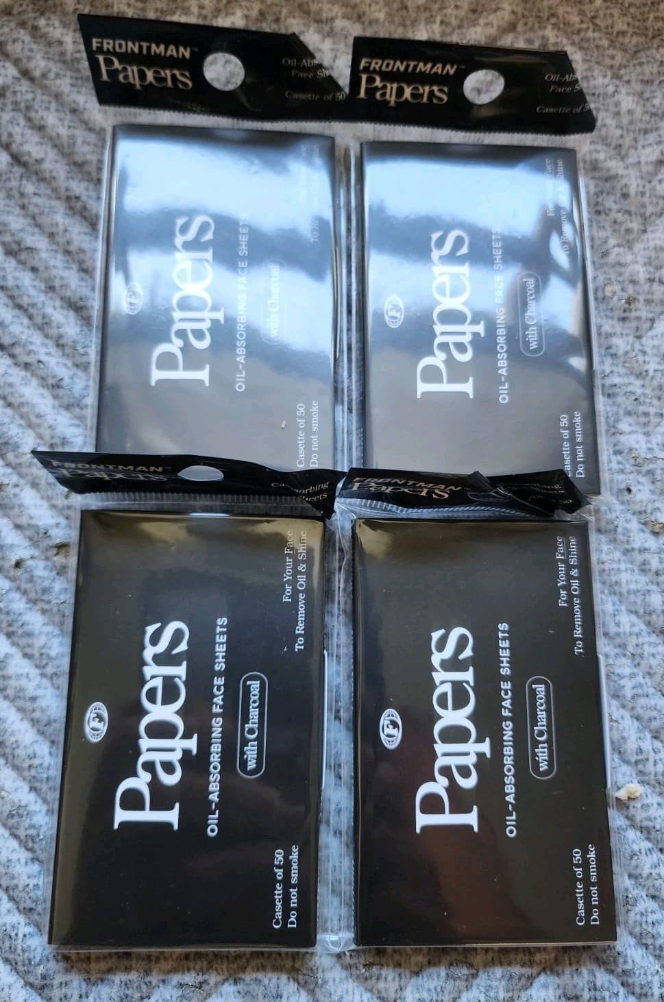 Lot Of 4 Packs Frontman Oil-Absorbung Face Sheets With Charcoal NEW, 200 Papers 2
