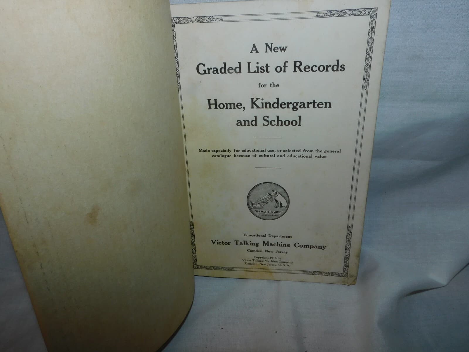 1900'S VICTOR RECORDS FOR CHILDREN IN HOME AND SCHOOL  ADVERTISING CATALOG 2