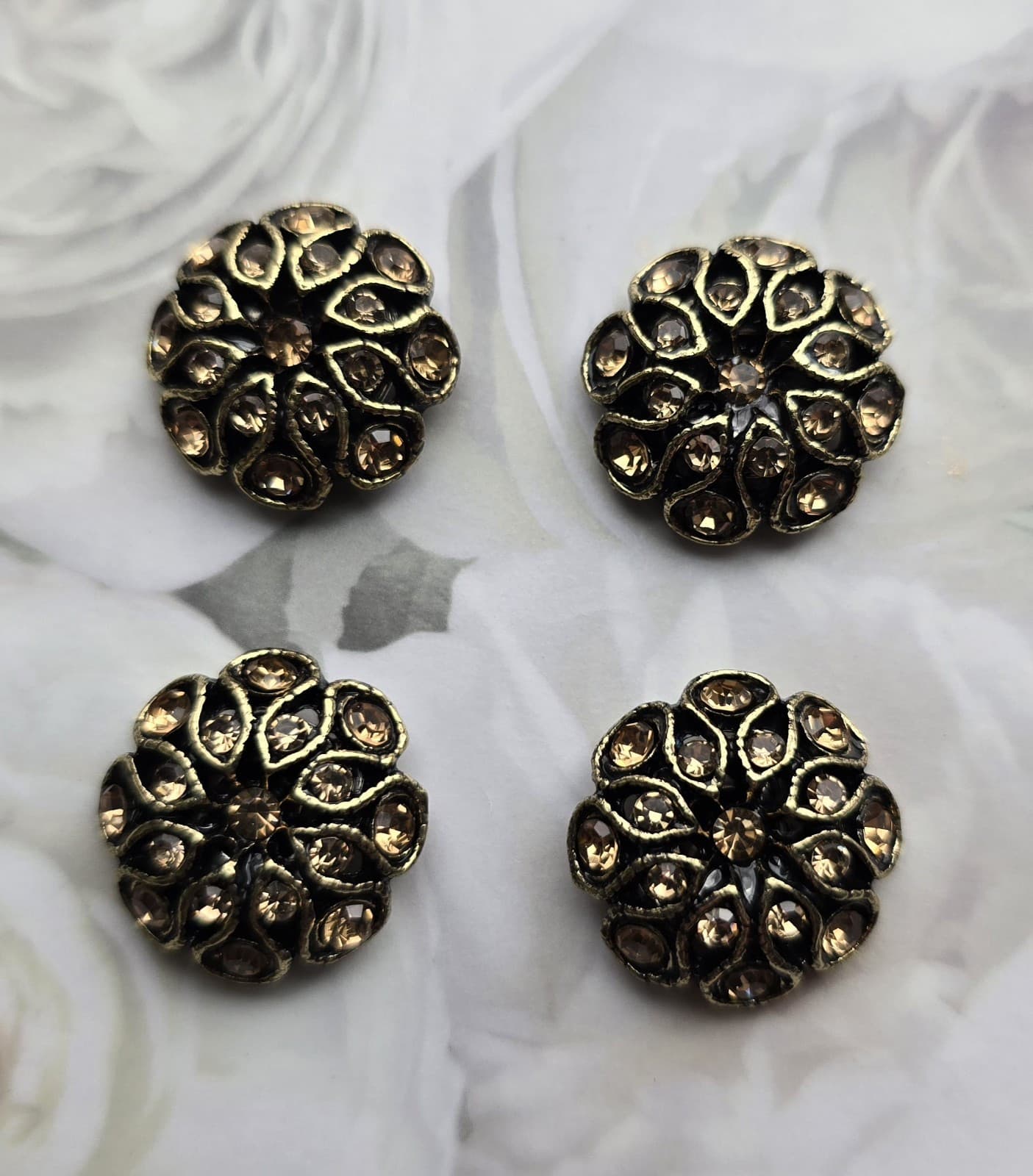 Gold-tone crystal Magnetic competition number sign holder pins, horse show pins 2