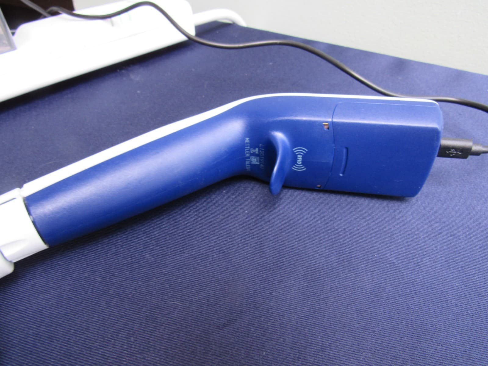 Rainin E4 XLS  electronic pipette 20-300uL LTS 8 channel adjustable width 6