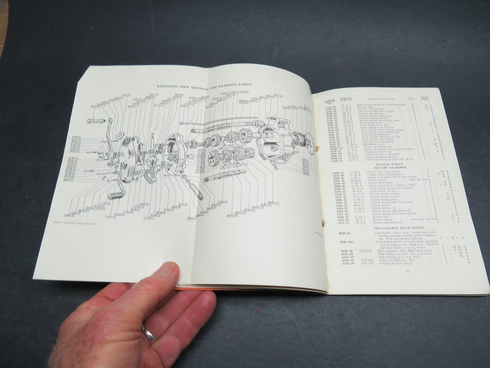 1952 &Provisional 1953 Ariel Square 4 Model Motorcycle Illustrated Parts Manual 4