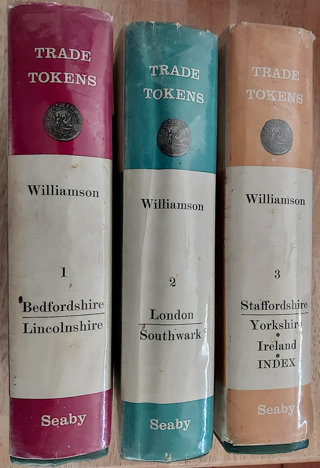 1600s 17th Century Britain Trade Tokens Williamson 3 Volume 1967 Edition 1584p 2