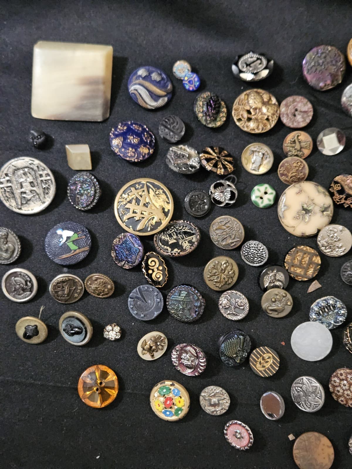 Lot of 105 Antique/Victorian Mixed Material Buttons  2