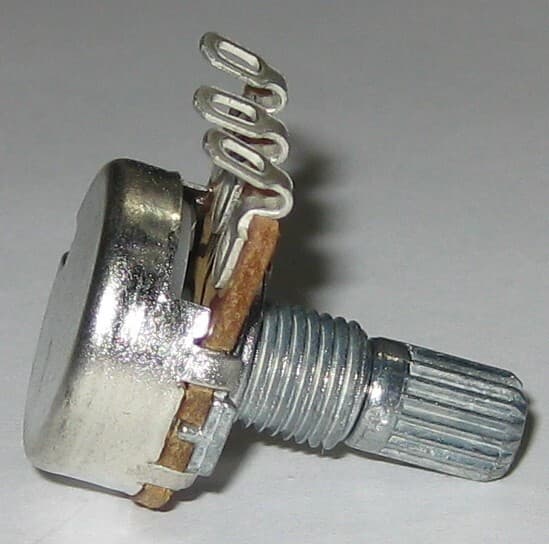 Linear (B) Taper 1k Ohm Potentiometer - 6mm (1/4") Shaft - 1/8 Watt 1000 Ohm 6