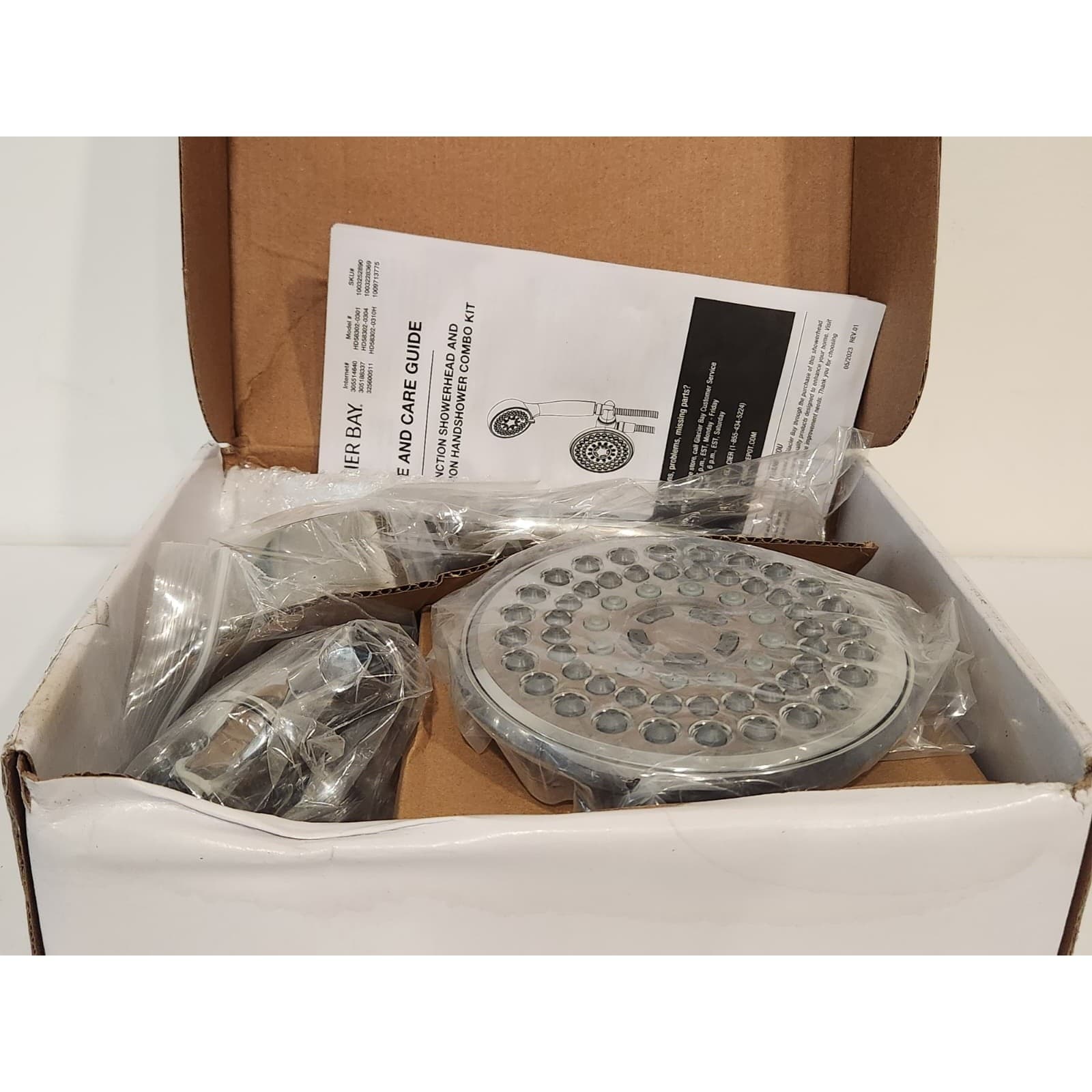 Glacier Bay 6-spray 5.5 in. Dual Shower Head and Handheld Shower Head in Chrome 2