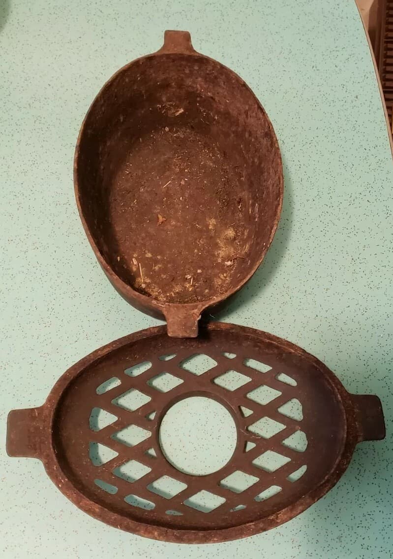 Vintage Cast Iron Steamer 4