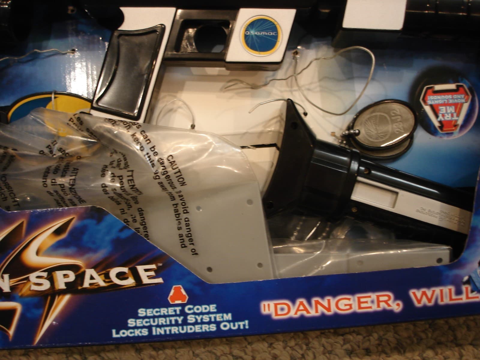 Lost In Space Transforming Space Blaster Movie 1998 w/box 4