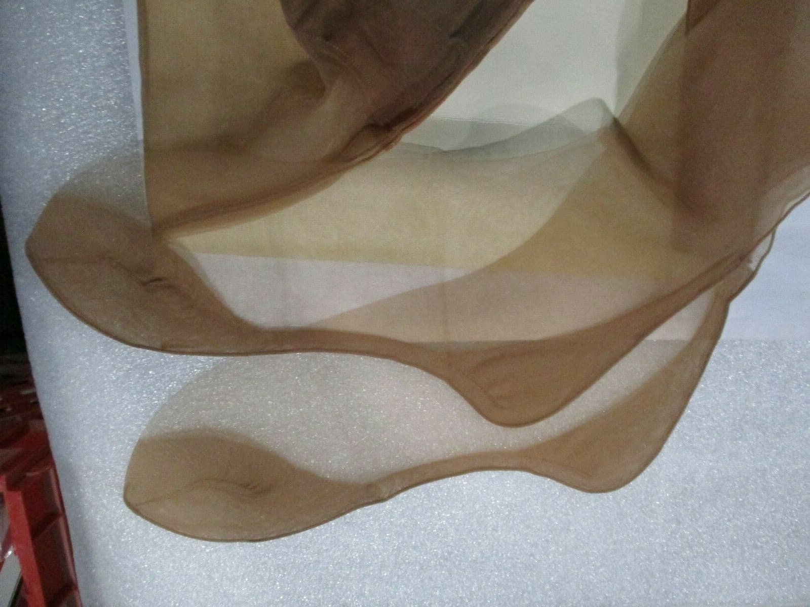  1PR VINTAGE UNBRANDED SEAMED SHEER FULL FASHION NYLON STOCKINGS 10 MED BEIGE 4