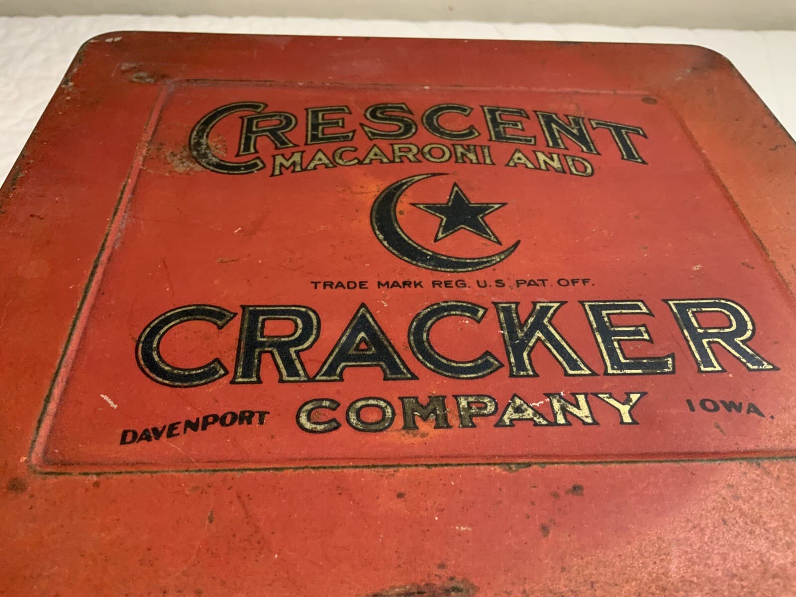 Vintage Advertising Tin, Square, Tom Thumbs Crescent Macaroni & Cracker Co., Red 3