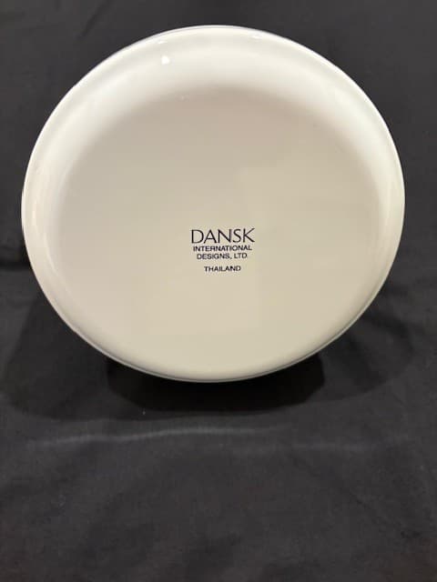  PERFECT Dansk Post Modern Bright White Tea Kettle Teapot Enamel w/Black Handle  5