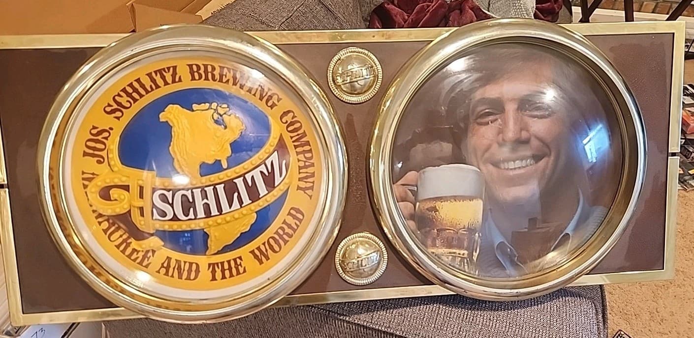 Vintage 1972 Schlitz Beer Jos. Schlitz Brewing Globe 34" x 14" Sign -Exc. Cond.