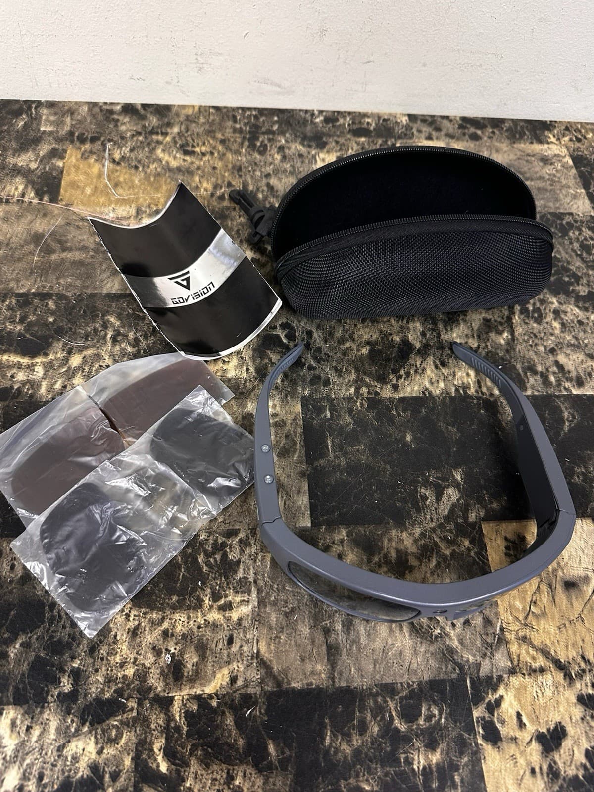 GoVision wearable video Sunglasses w/charger cloth booklet/case - Tested