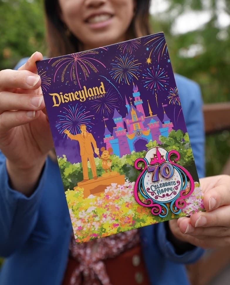 NEW 2025 Disneyland 70th Anniversary Cast Member Exclusive Celebrate Happy Pin!