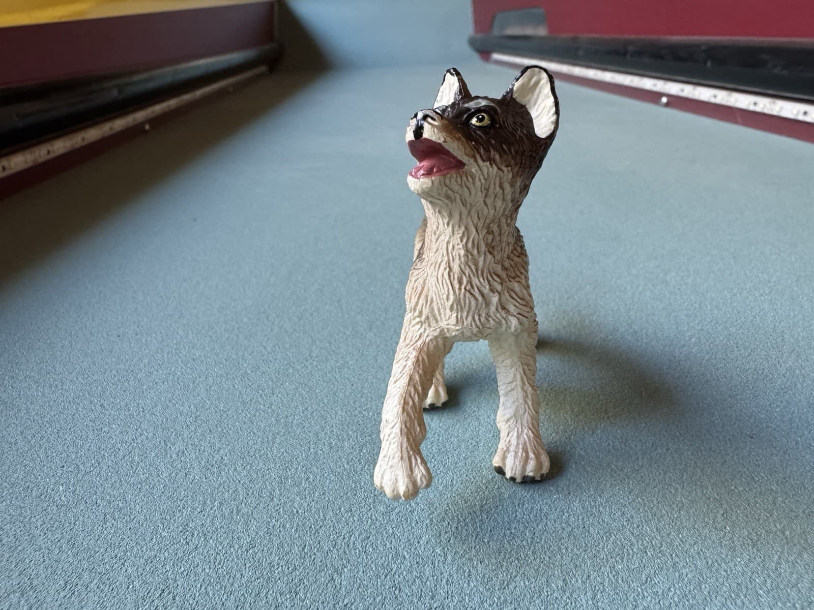 Vintage Safari Ltd Wolf Figure 1990 Retired Toy Wild Dog Wildlife Figurine Puppy 2