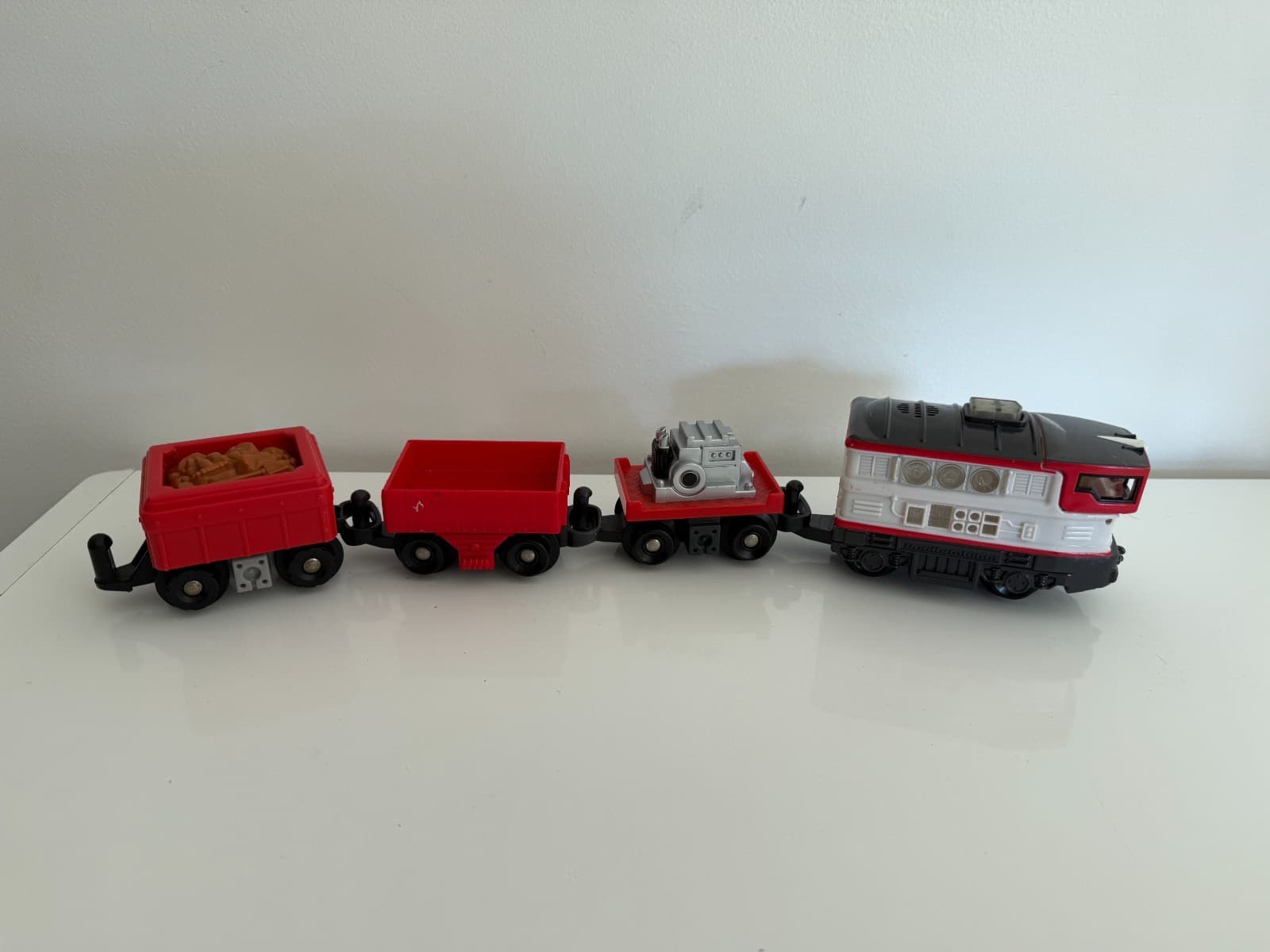 Fisher Price GeoTrax ~ Goggles & Bunsen! Smartest Team Engine cars & figure 5