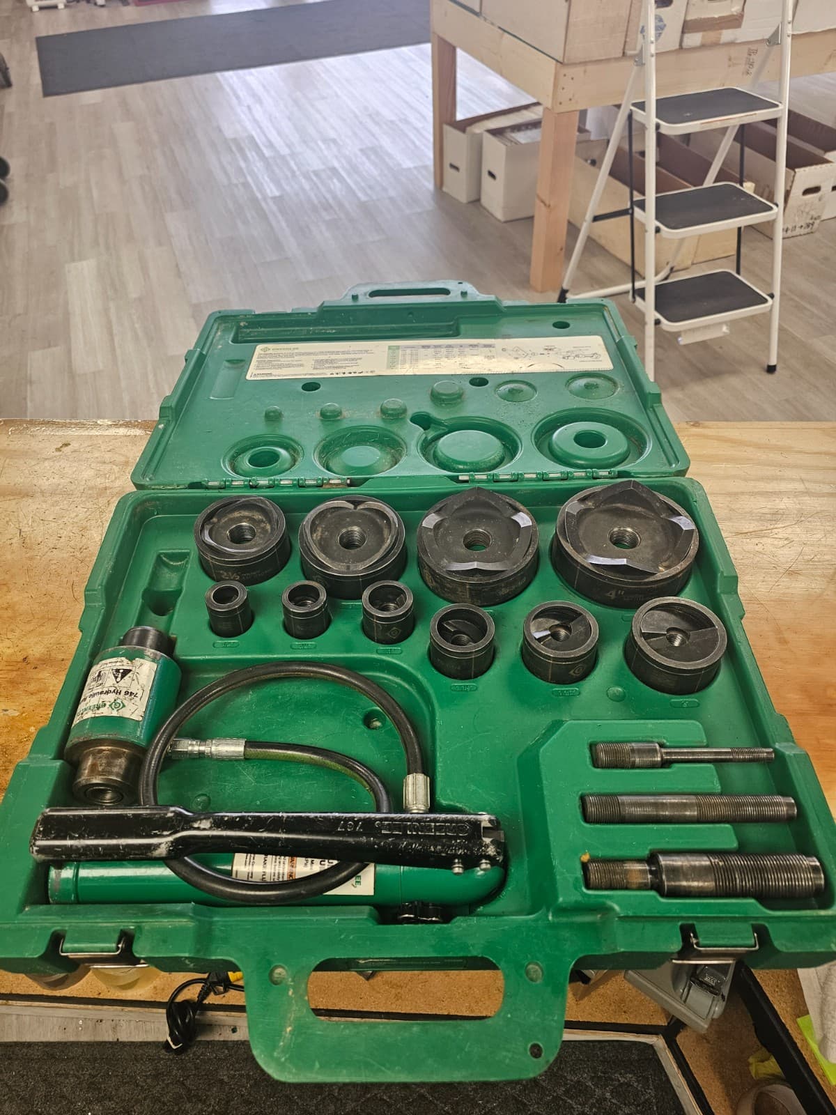 Greenlee 7310SB 11 ton Slug Buster KO Knockout Punch Set 1/2"-4" 767 Pump