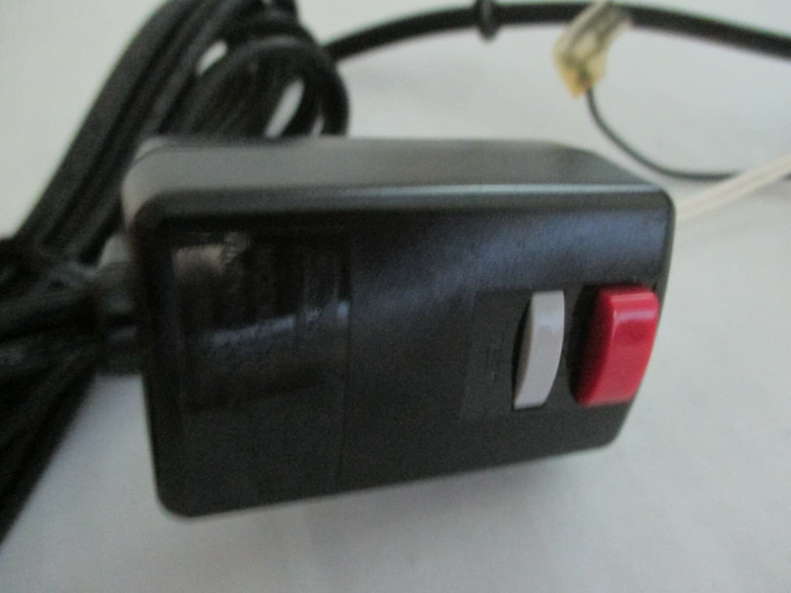 ZENTAR MODEL ZTT-10-1 CURRENT LEAKAGE PROTECTION PLUG CABLE WIRES ON/OFF SWITCH  2