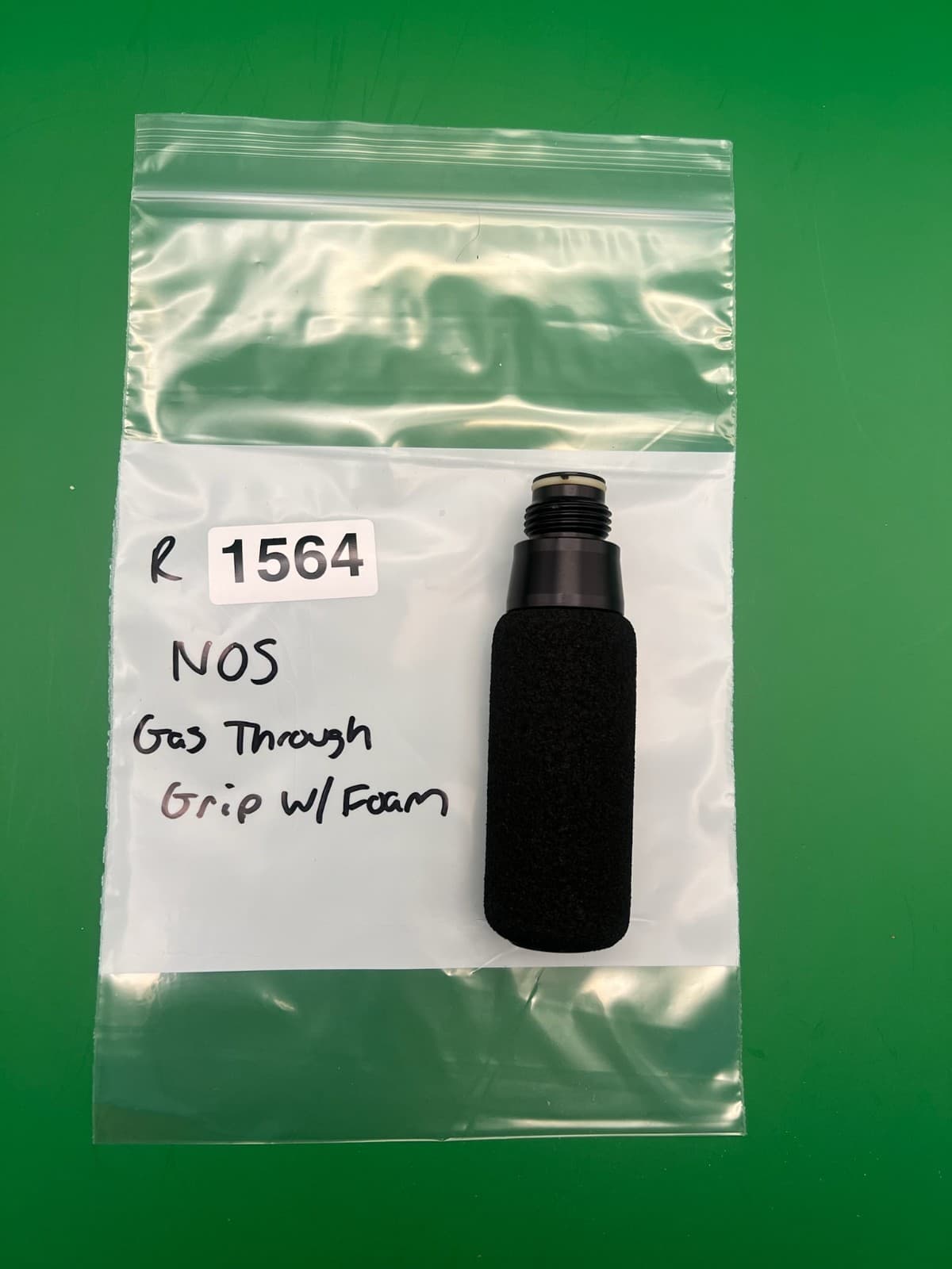 NOS Gas Through Grip w/Foam Automag