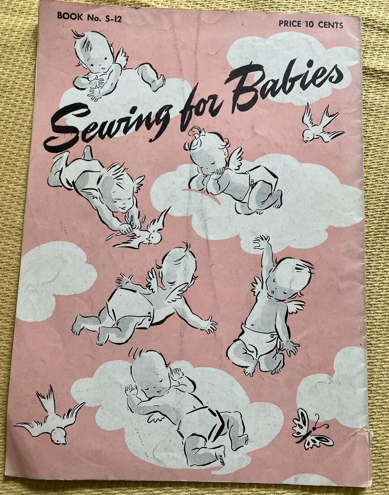 1943 Sewing for Babies Book No. S-12 Spool Cotton Co. Shirts Gowns Bibs Caps  2