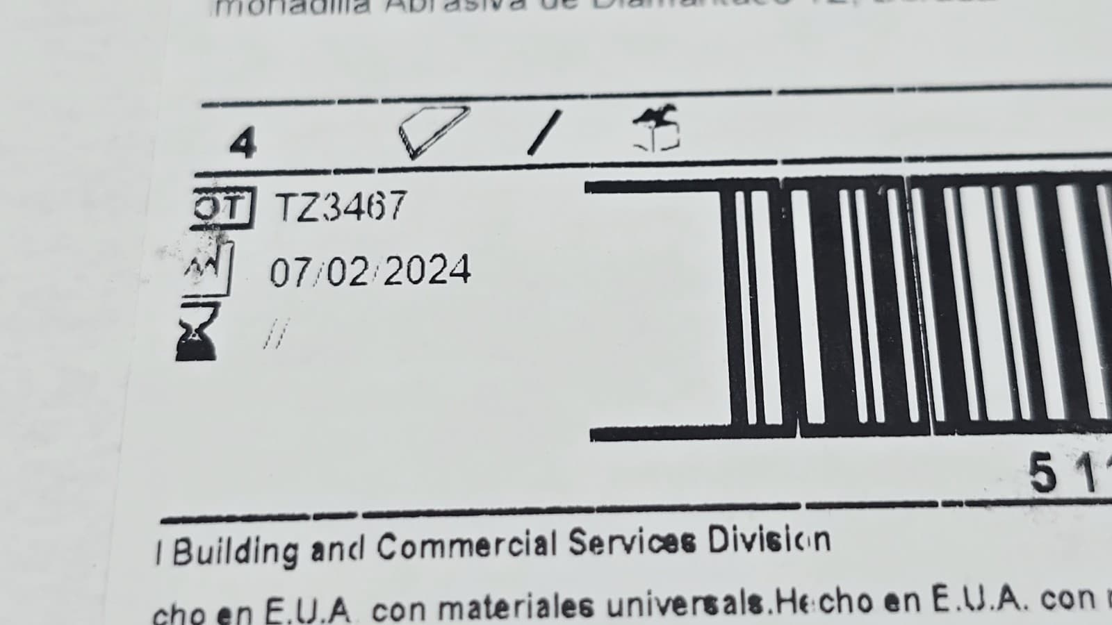 3M Floor Pads3M Trizact Diamond TZ Abrasive Floor Pad, Gold, (86018) 4 PIECES  5