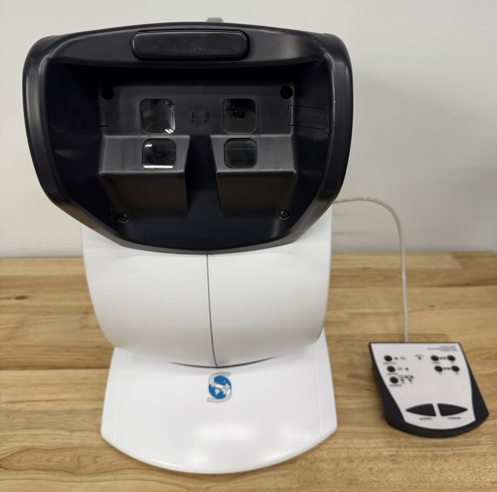 Stereo Optical 5500P  Motorized Vision Screener 3