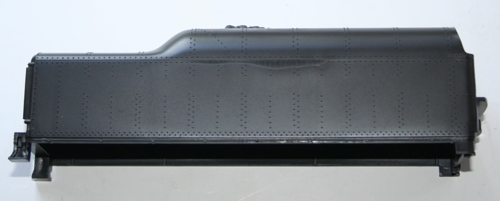 LIONEL 2046 2671 TENDER SHELL UNPAINTED WITH BACK UP LIGHT HOLES BRAND NEW