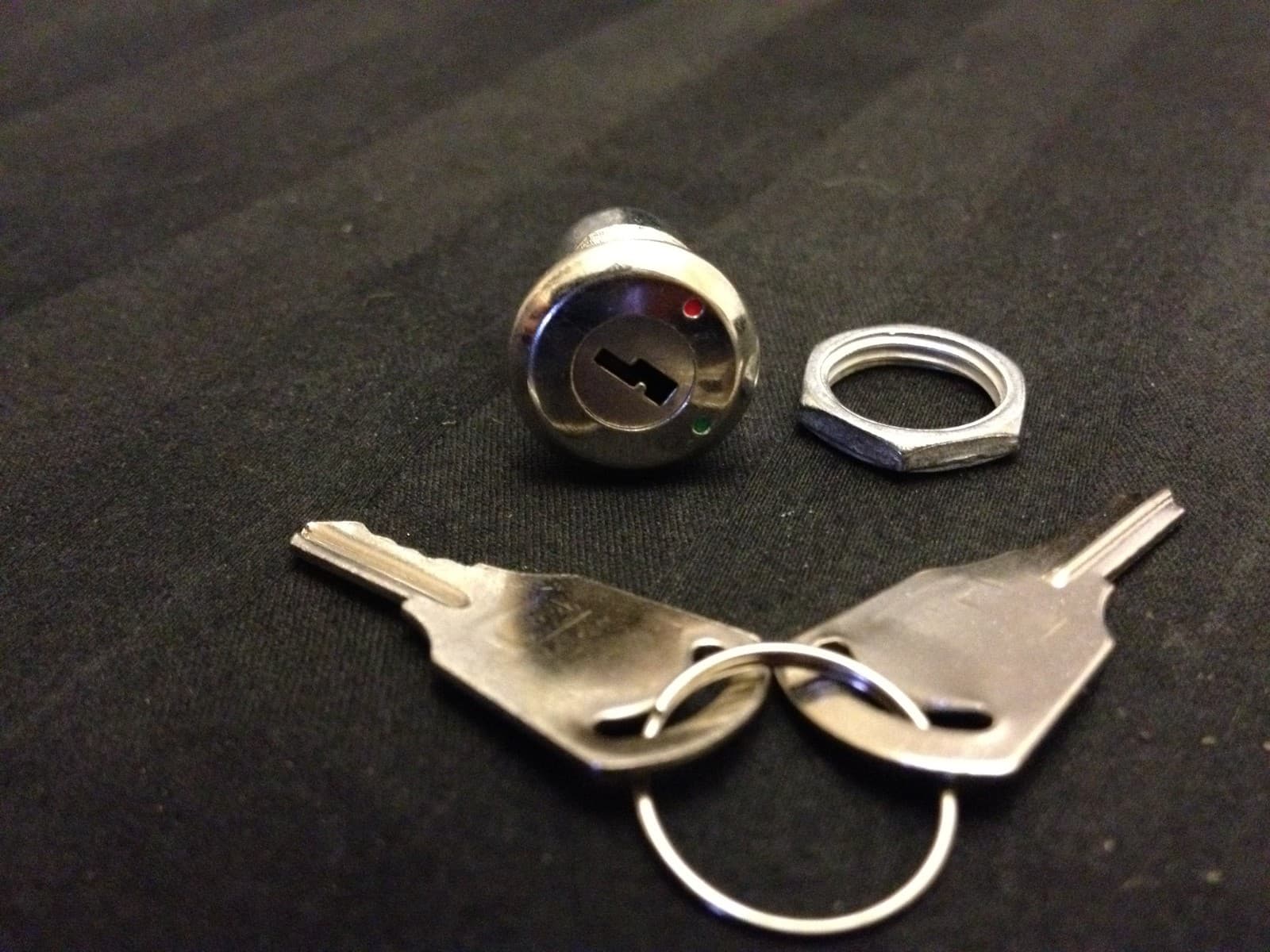 1x 1pcs ALL METAL Key Switch OFF ON Lock toggle lock security electronic b10