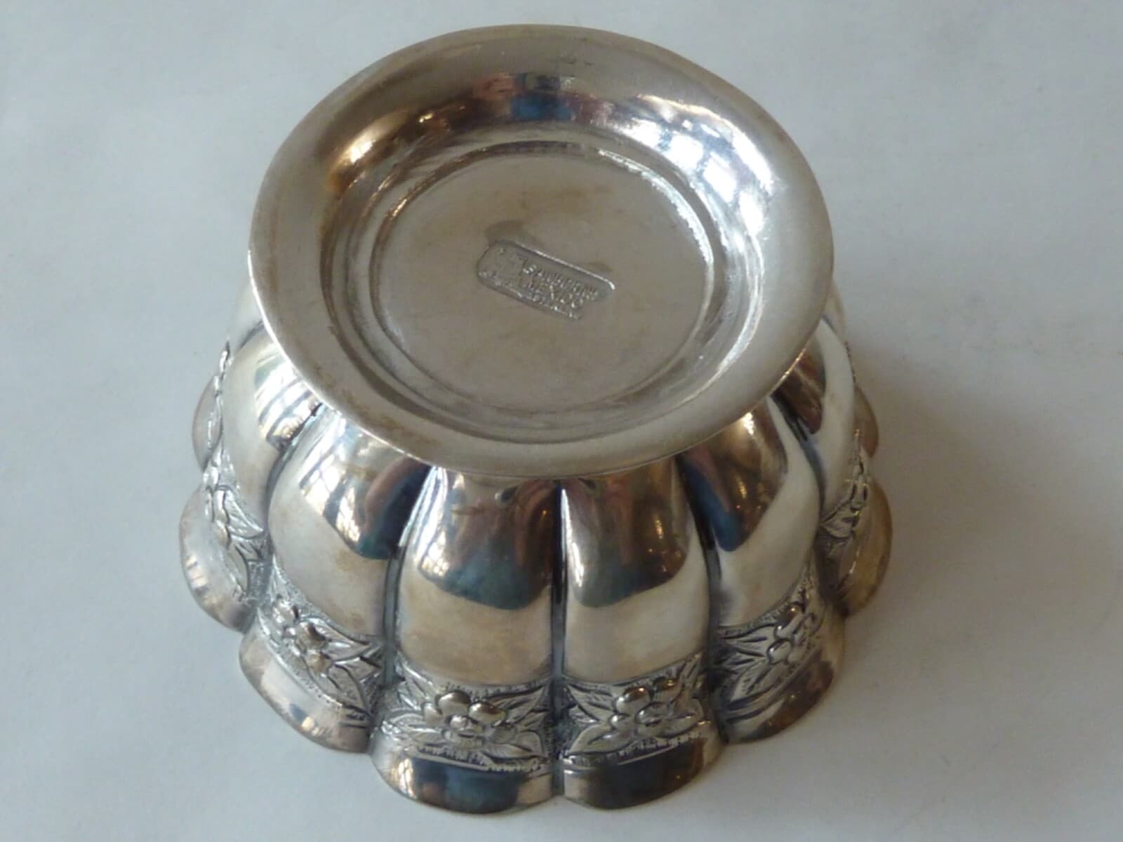 SANBORNS SMALL LOBED STERLING BOWL OR PUNCH CUP, FLORAL REPOUSSE RIM, MEXICO 6