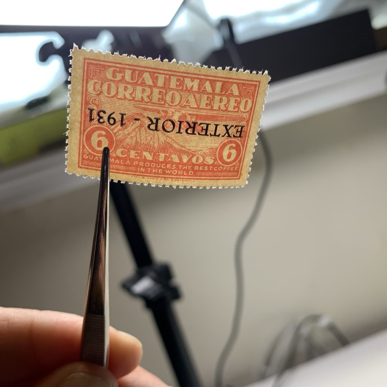 1931 Guatemala Stamp, Guatemalan airmail with inverted overprint. Used 5