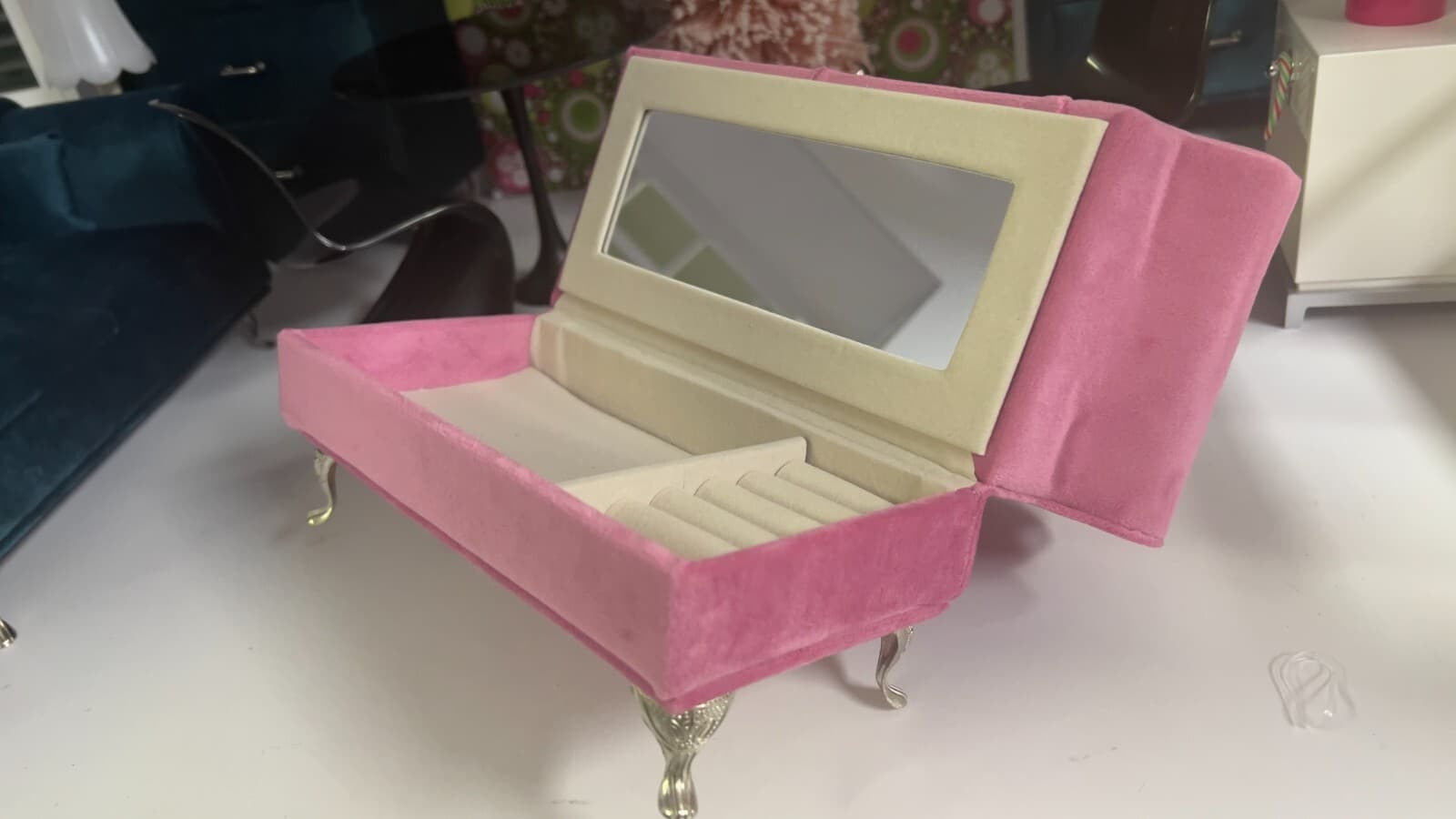 Eledoll 1:6 Dollhouse Furniture 1/6 Couch Sofa Velvet Dark Green Peacock 4