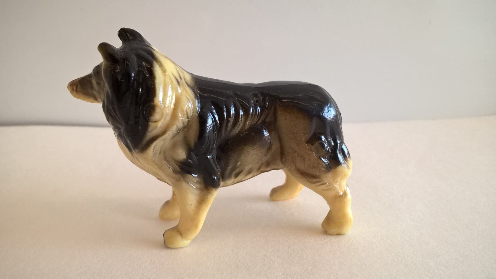 Enesco Imports Inc 2" Collie Dog Figurine Made In Hong Kong Caramel Cream Colors 3